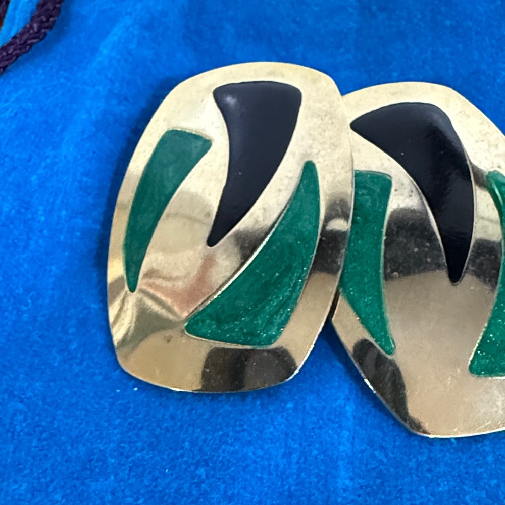 Vintage 1980s Oversize Thin Gold Tone Earrings